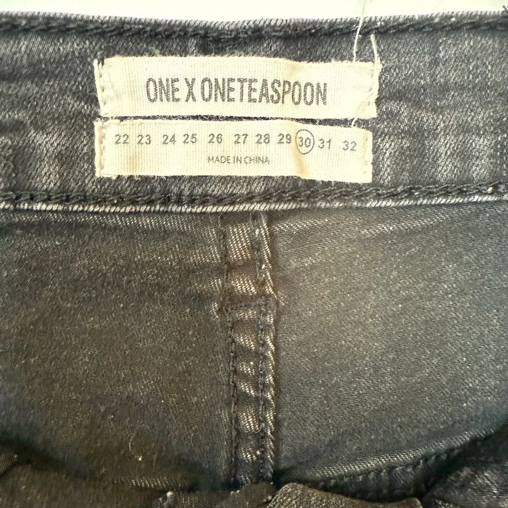 One Teaspoon Harlets Black High Rise Long Rise Fitted Twisted Cuff Hem Size 30 - Picture 5 of 9